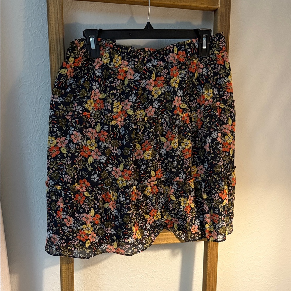 LOFT Floral Ruffle Skirt